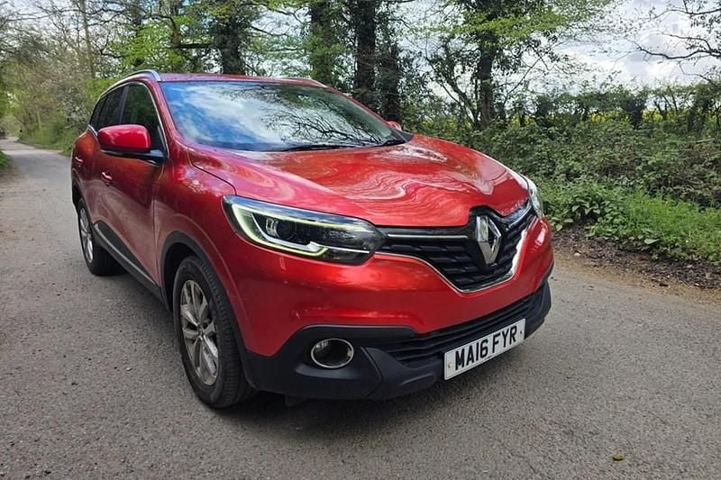 Used Renault Kadjar Dynamique 110 HP (80 kW) 2016 Red SUV