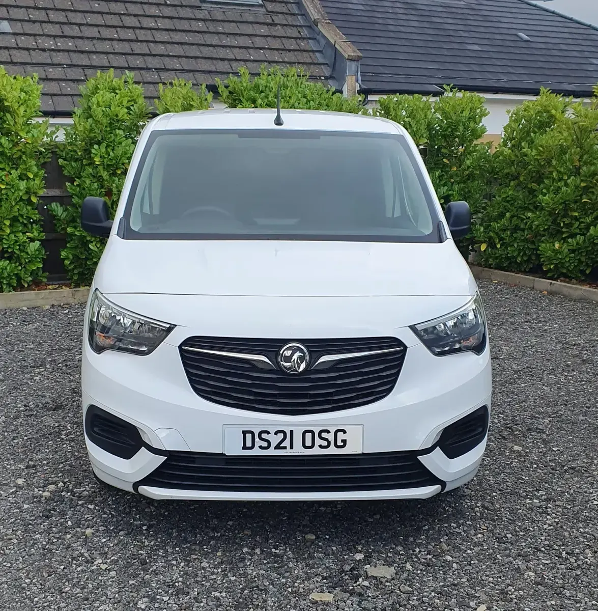 Used Vauxhall Combo Sportive 100 HP (73 kW) 2021 White MPV
