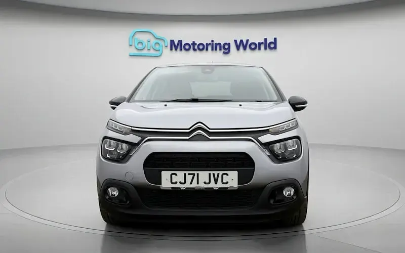 Begagnad Citroën C3 PureTech 83 HK (61 kW) 2022 Grå Halvkombi