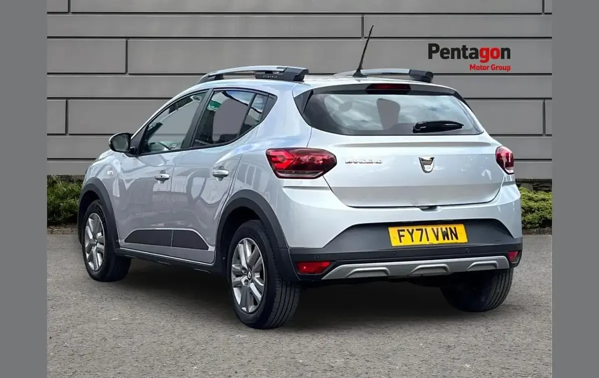 Used Dacia Sandero Comfort 91 HP (66 kW) 2021 Grey Hatchback