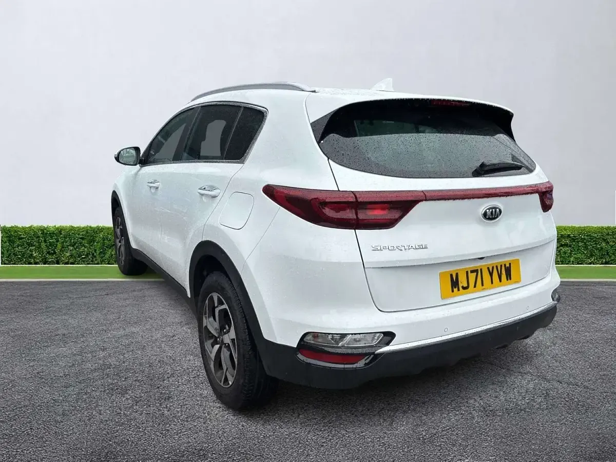 Used Kia Sportage 130 HP (95 kW) 2021 White SUV