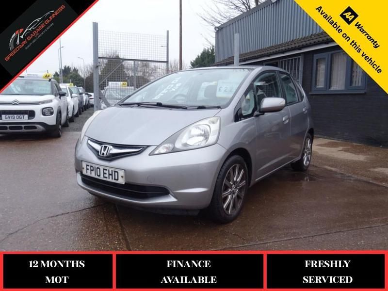 Begagnad Honda Jazz SI 100 HK (73 kW) 2010 Silver Halvkombi
