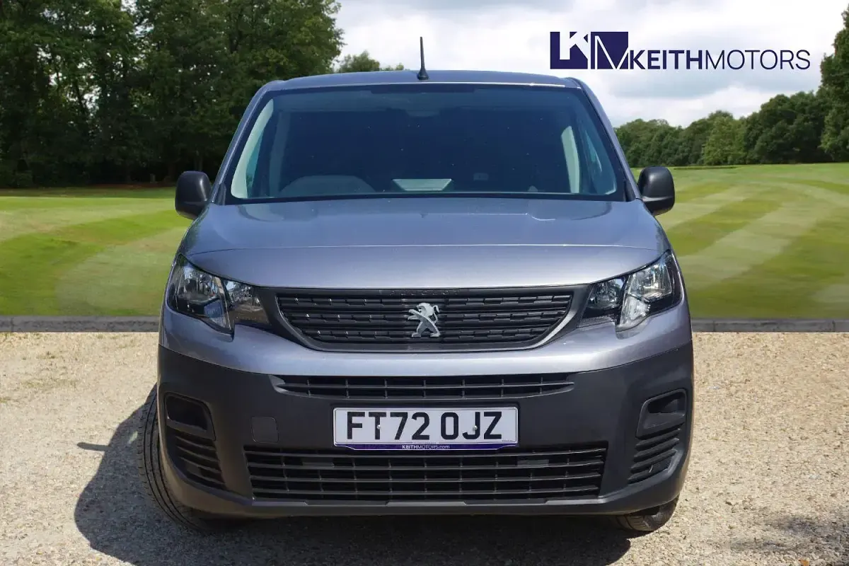 Used Peugeot Partner Premium 131 HP (96 kW) 2023 Grey MPV