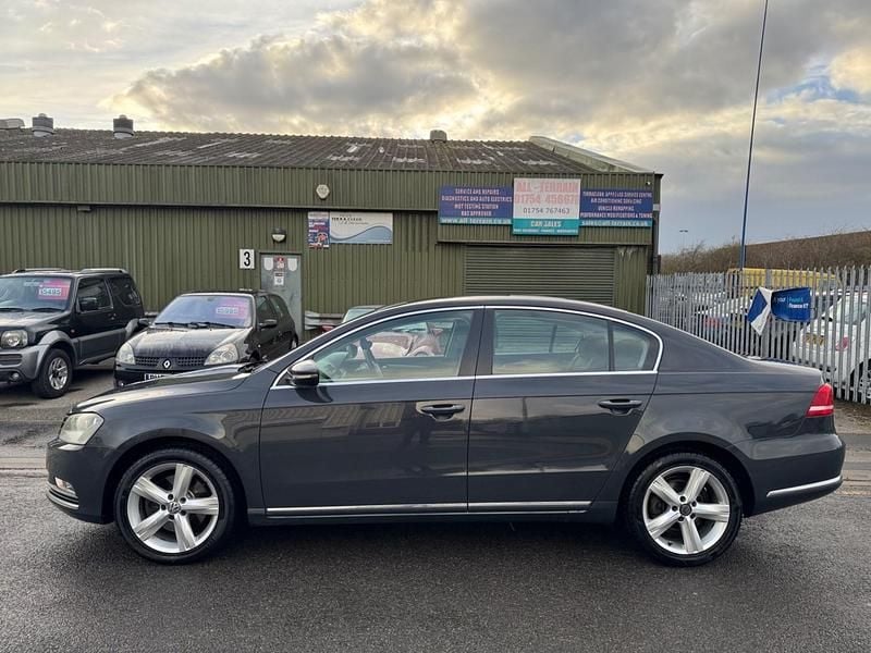 Used VW Passat SE 2012 Grey Sedan