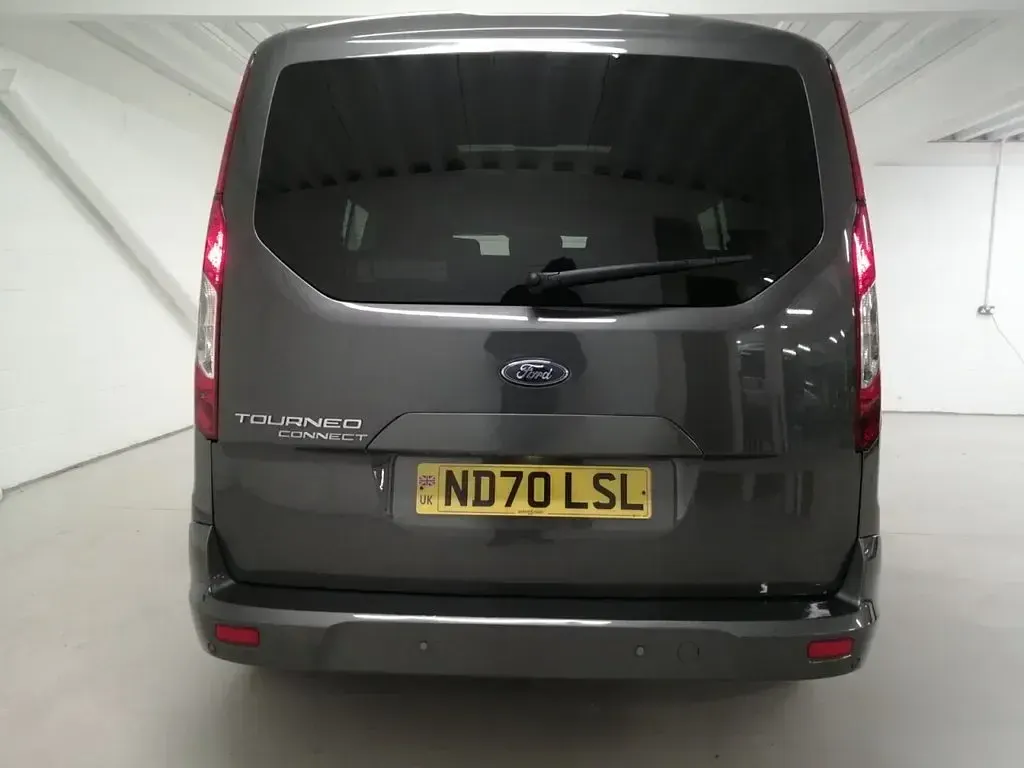 Used Ford Grand Tourneo Connect Titanium 120 HP (88 kW) 2020 Grey MPV