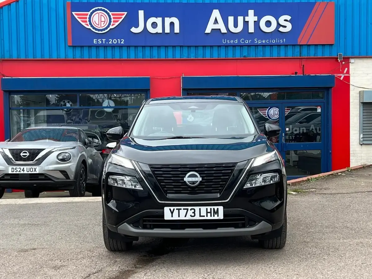 Used Nissan X-Trail Acenta 213 HP (156 kW) 2023 Black SUV