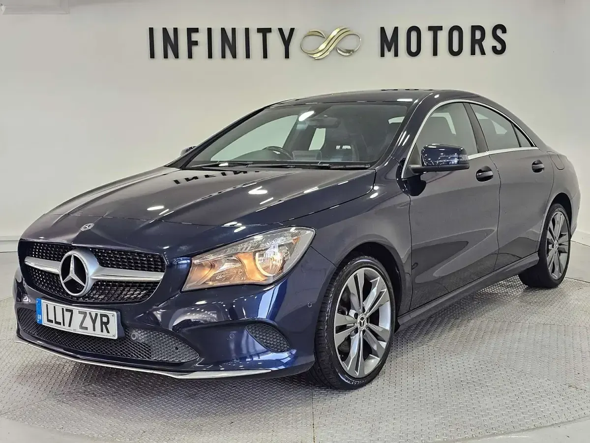 Used Mercedes CLA200 136 HP (100 kW) 2017 Blue Sedan