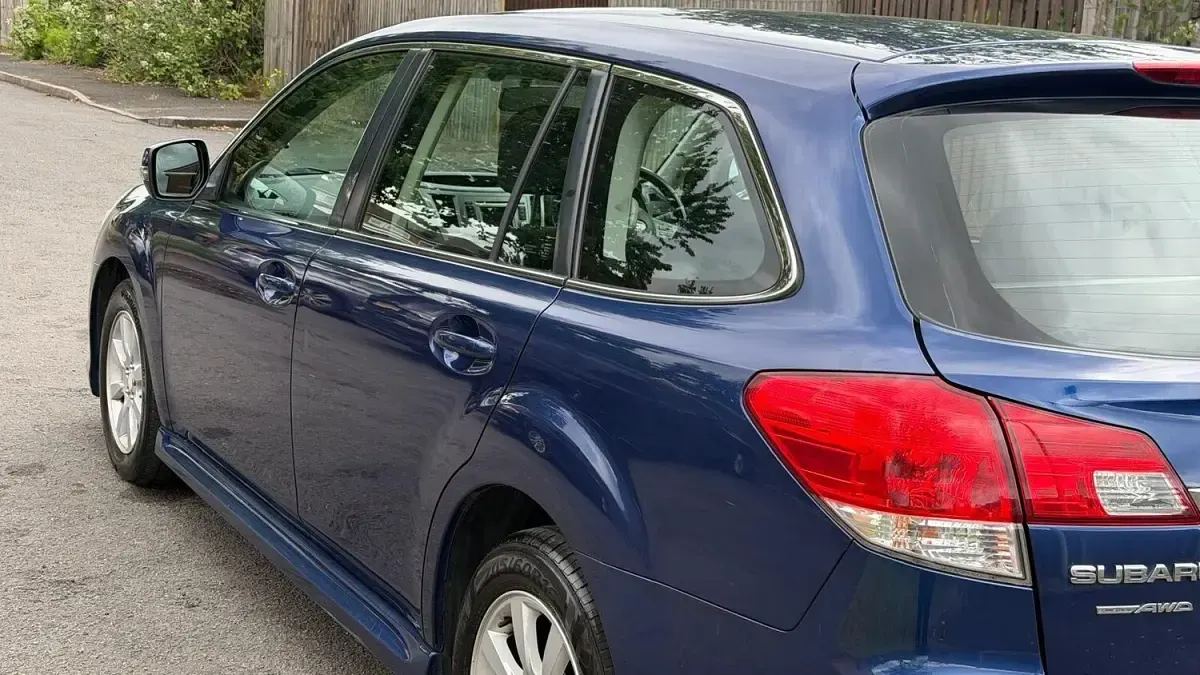 Used Subaru Legacy Sport 150 HP (110 kW) 2013 Blue Estate