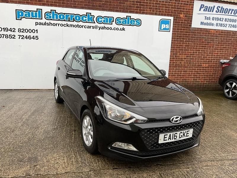 Black Used 2016 Hyundai i20 SE Hatchback | £5,239 (Fair price) - Image 1/4
