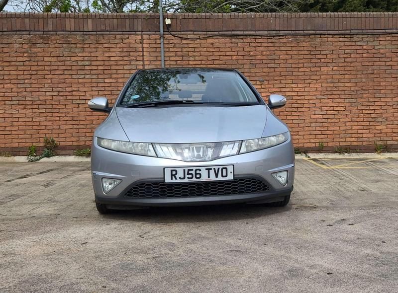 Used Honda Civic ES 2006 Silver Hatchback