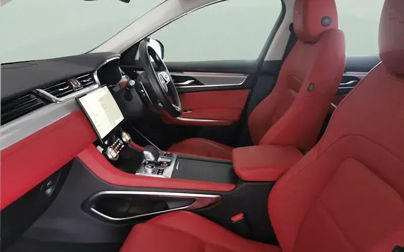 Used Jaguar F-Pace R-Dynamic 404 HP (297 kW) 2024 SUV
