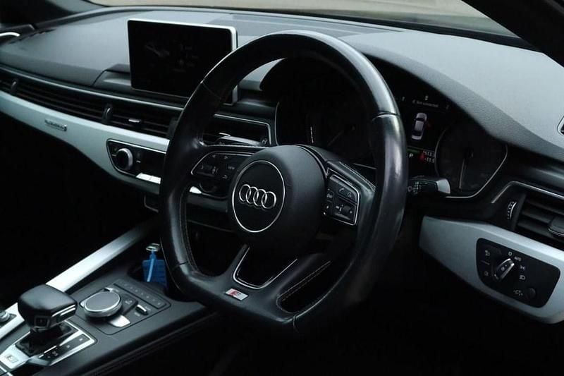 Used Audi S4 Design 354 HP (260 kW) 2018 Black Sedan