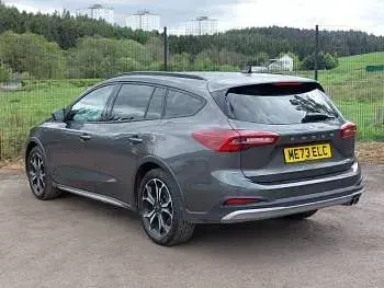 Usado Ford Focus Active X 155 CV (114 kW) 2024 Gris Familiar