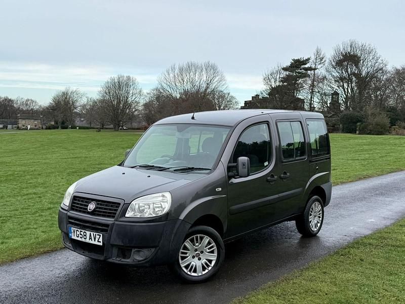 Used Fiat Doblò Active 77 HP (56 kW) 2008 Grey MPV