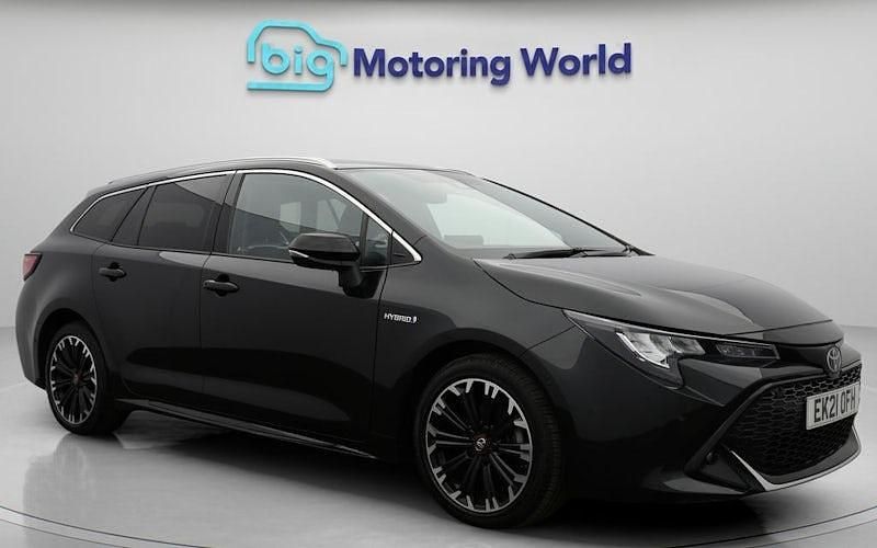 Used 2021 Toyota Corolla Sport Estate | £19,800 (Fair price) - Image 1/4
