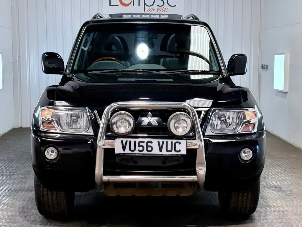 Used Mitsubishi Shogun Elegance 158 HP (116 kW) 2006 Black SUV