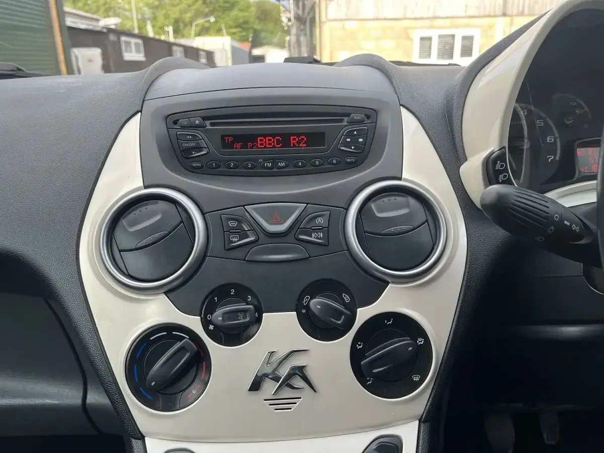 Used Ford Ka Zetec 69 HP (50 kW) 2012 Blue Hatchback