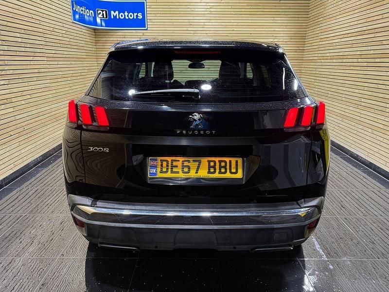 Used Peugeot 3008 Allure 120 HP (88 kW) 2017 Black Hatchback