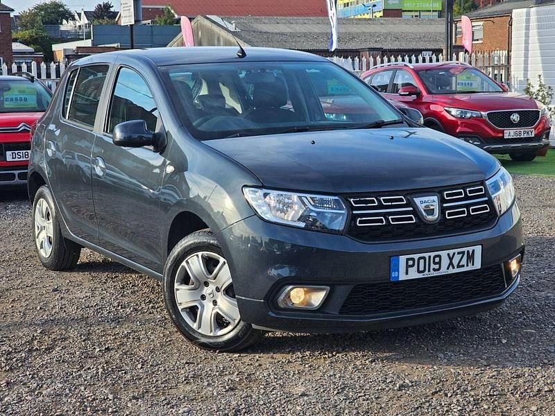 Grey Used 2019 Dacia Sandero Comfort Hatchback | £5,550 (Good price) - Image 1/4