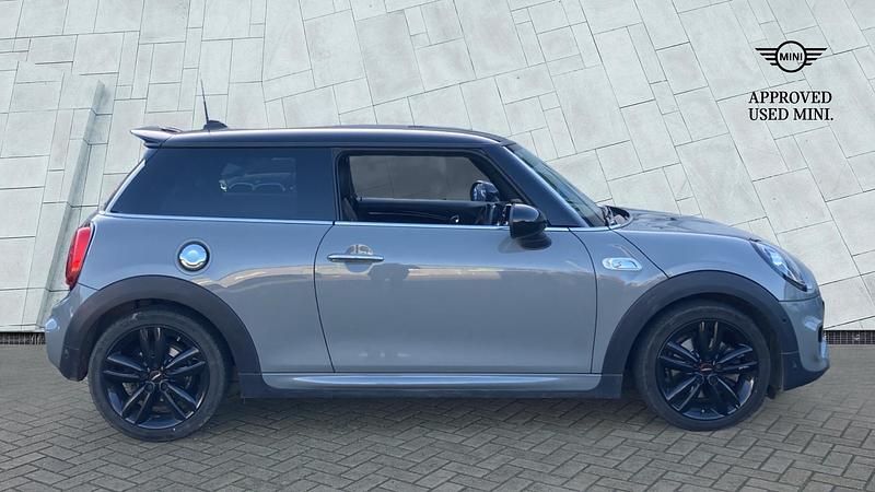 Used Mini Cooper S Hatch 192 HP (141 kW) 2019 Grey Hatchback