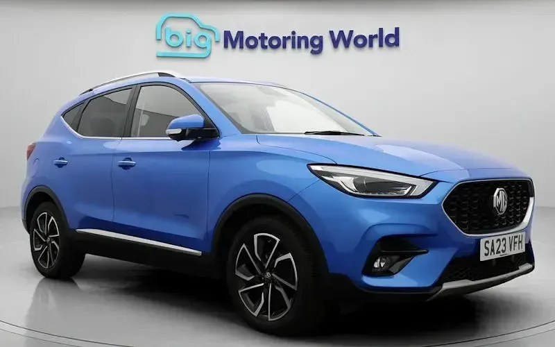 Używany MG ZS Exclusive 106 KM (77 kW) 2023 SUV