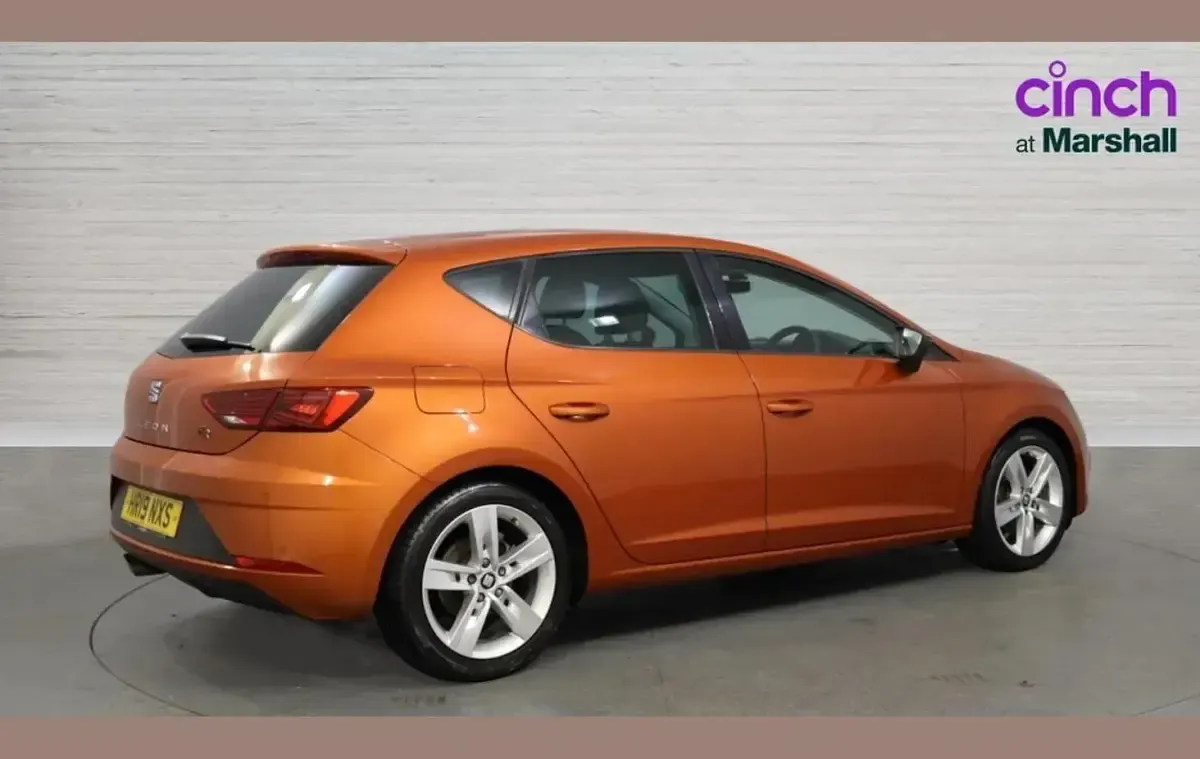 Used Seat Leon FR 150 HP (110 kW) 2019 Orange Hatchback