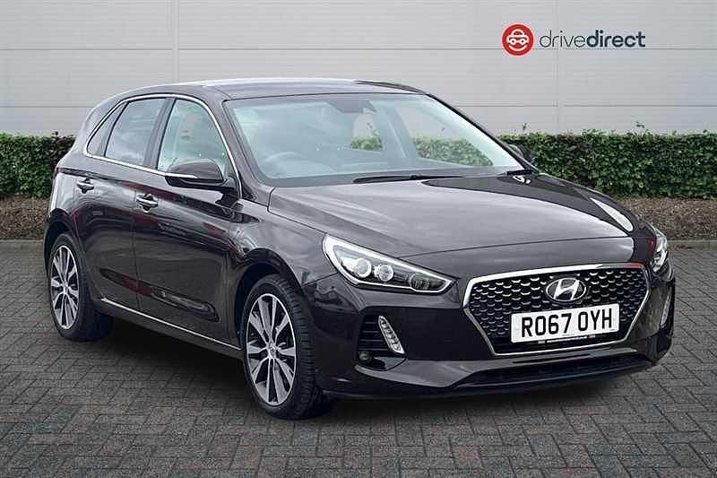 Metallic demitasse brown Used 2017 Hyundai i30 Premium Hatchback | £11,734 (Fair price) - Image 1/4