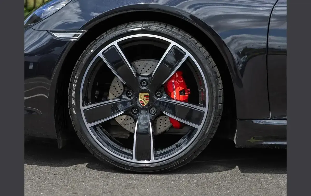 New Porsche Cayman 344 HP (253 kW) 2026 Black Coupe