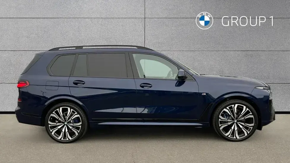 Used BMW X7 M Sport 352 HP (258 kW) 2026 Tanzanite blue SUV
