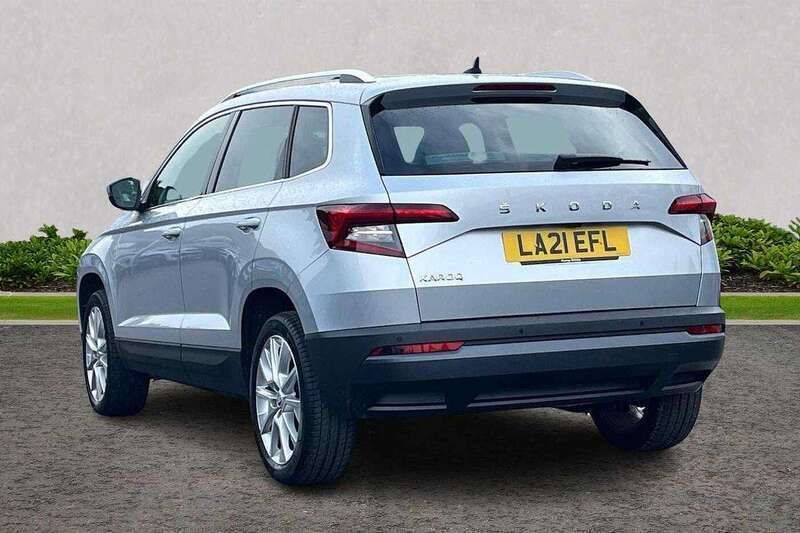 Gebraucht Skoda Karoq SE L 150 PS (110 kW) 2021 Silber SUV