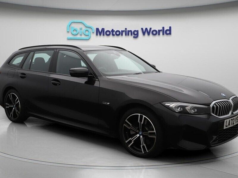 Black Used 2022 BMW 330e M Sport Estate | £25,500 (Fair price) - Image 1/4