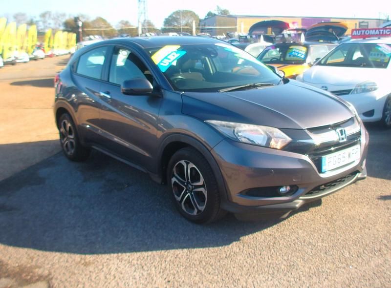 Used Honda HR-V SE 120 HP (88 kW) 2015 Grey SUV