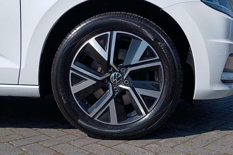 Usado VW Touran SEL 150 HP (110 kW) 2023 Branco Monovolume