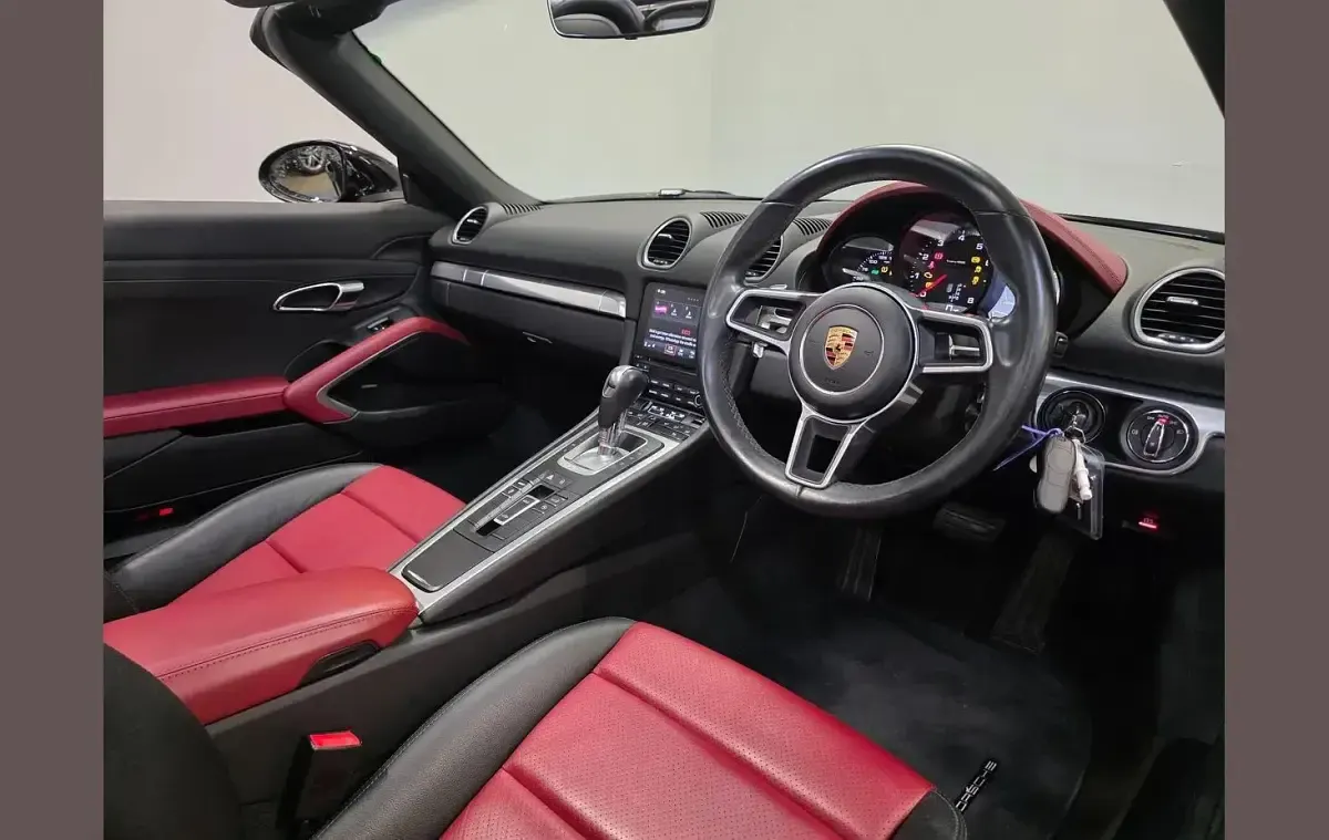 Used Porsche Boxster 296 HP (217 kW) 2017 Black Cabriolet