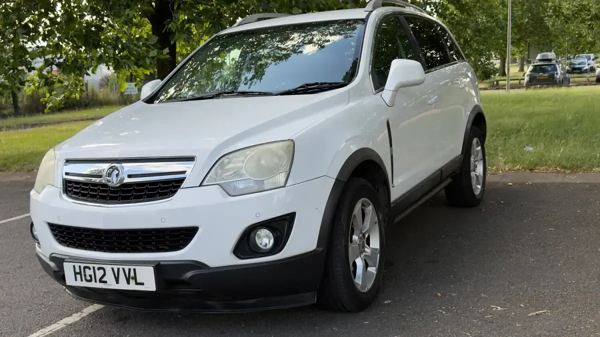 Used Vauxhall Antara 184 HP (135 kW) 2012 White SUV