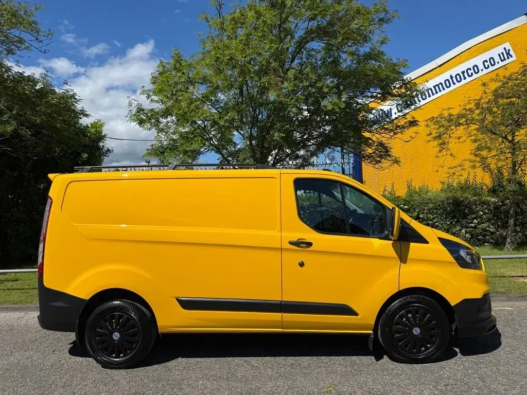 Used Ford Transit Custom S 2021 Yellow Van