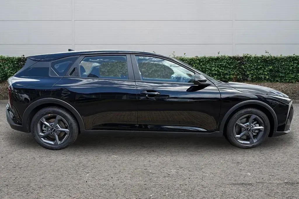 Used Kia K4 115 HP (84 kW) 2026 Black Hatchback