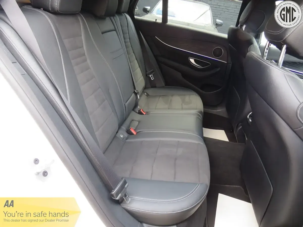 Used Mercedes E220 AMG line 194 HP (142 kW) 2019 White Estate