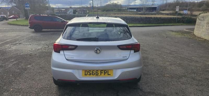 Used Vauxhall Astra SRi 136 HP (100 kW) 2016 Silver Hatchback