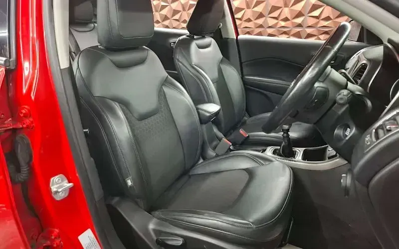 Used Jeep Compass Longitude 140 HP (102 kW) 2018 Red SUV