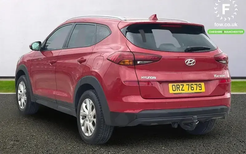 Used Hyundai Tucson SE 132 HP (97 kW) 2019 Red SUV