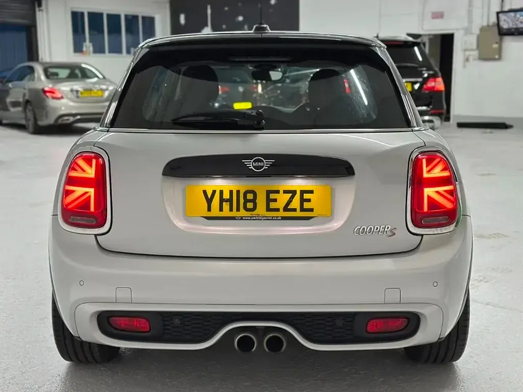 Used Mini Cooper S 2018 Silver Hatchback