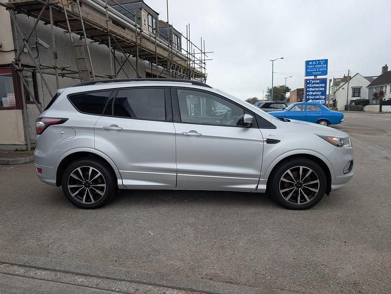 Used Ford Kuga ST-Line 150 HP (110 kW) 2017 Silver SUV