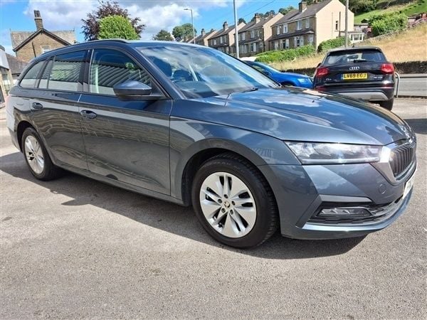 Used 2021 Skoda Octavia SE Technology Estate | £12,990 (Fair price) - Image 1/4