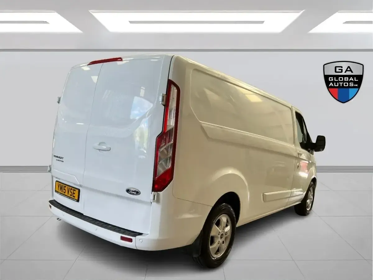 Używany Ford Transit Custom Limited 125 KM (91 kW) 2015 Biały Van