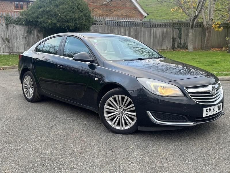 Black Used 2014 Vauxhall Insignia Hatchback | £2,175 (Fair price) - Image 1/4