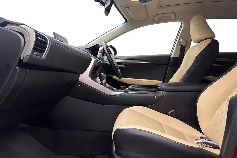 Used Lexus NX300h Luxury Line 194 HP (142 kW) 2017 Mesa red SUV