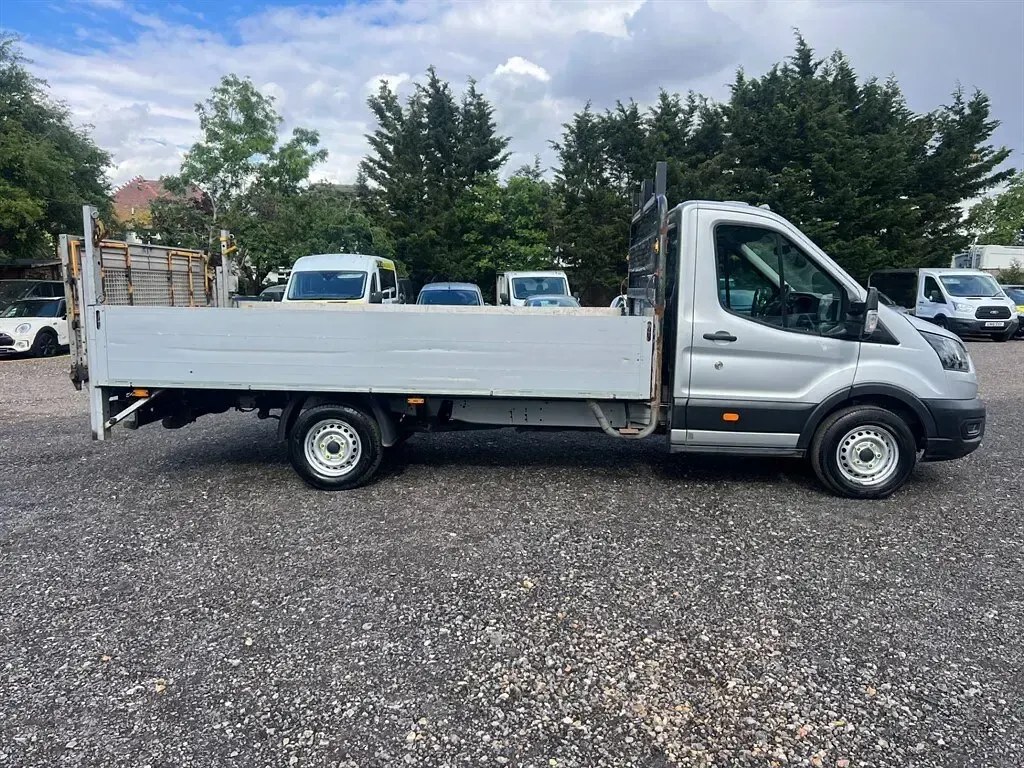 Used Ford Transit 130 HP (95 kW) 2022 Silver Van
