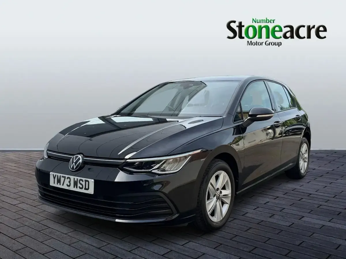 Used VW Golf VIII Life 130 HP (95 kW) 2023 Black Hatchback