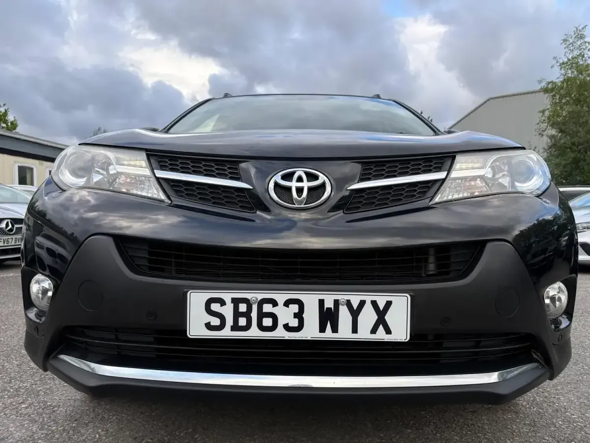 Used Toyota RAV4 150 HP (110 kW) 2014 Black SUV